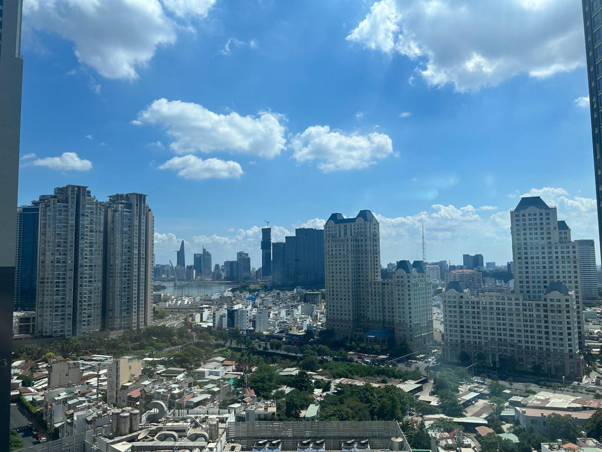 Luxhomes Saigon - Vinhomes Central Park โฮจิมินห์ซิตี้ ภายนอก รูปภาพ