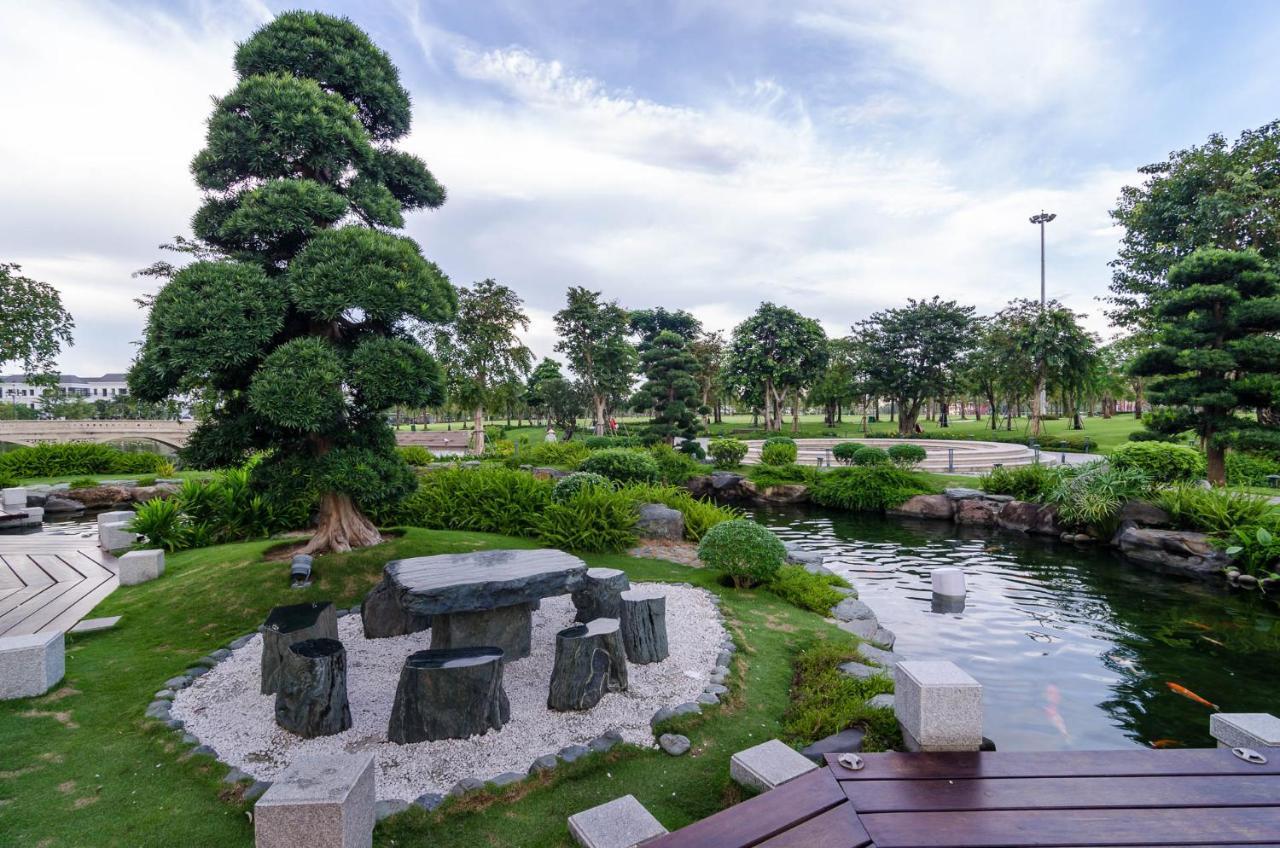 Luxhomes Saigon - Vinhomes Central Park โฮจิมินห์ซิตี้ ภายนอก รูปภาพ