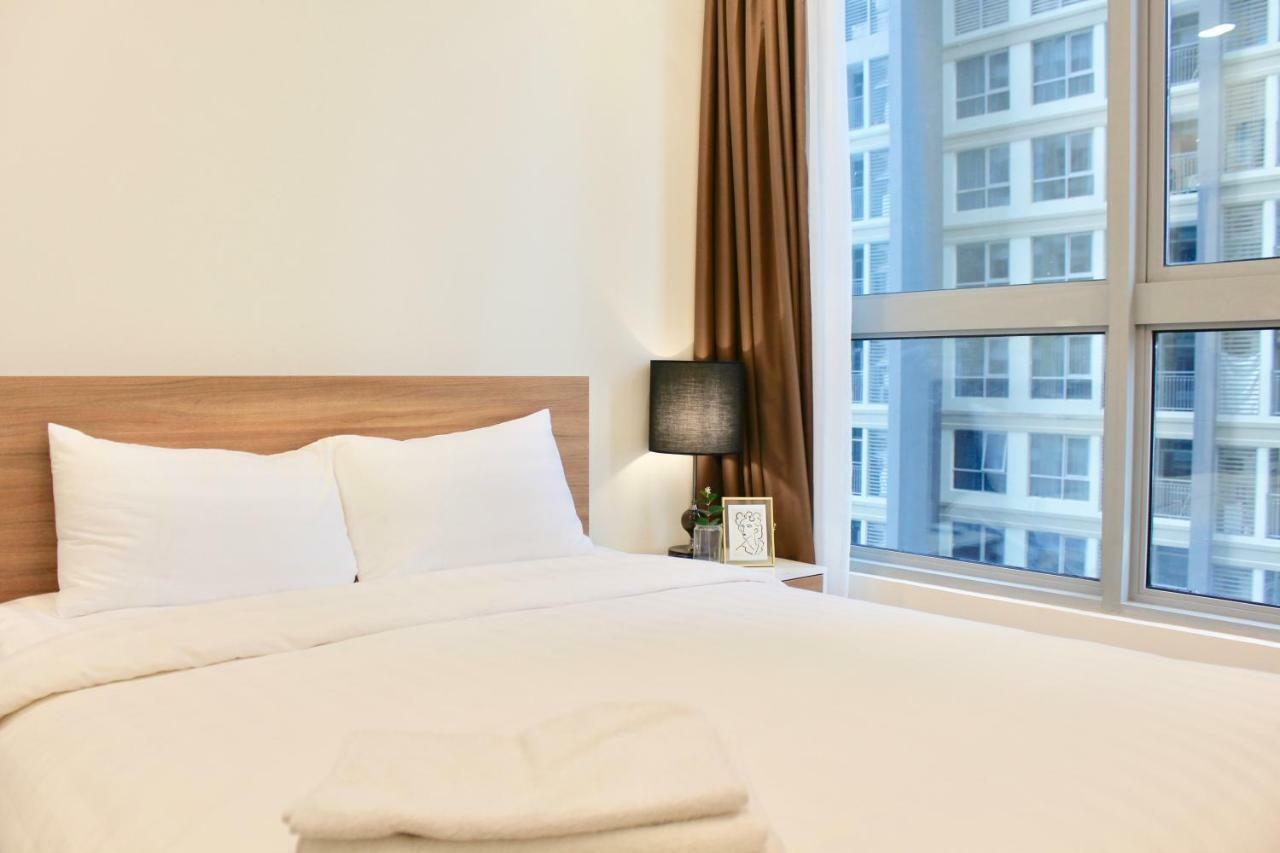 Luxhomes Saigon - Vinhomes Central Park โฮจิมินห์ซิตี้ ภายนอก รูปภาพ