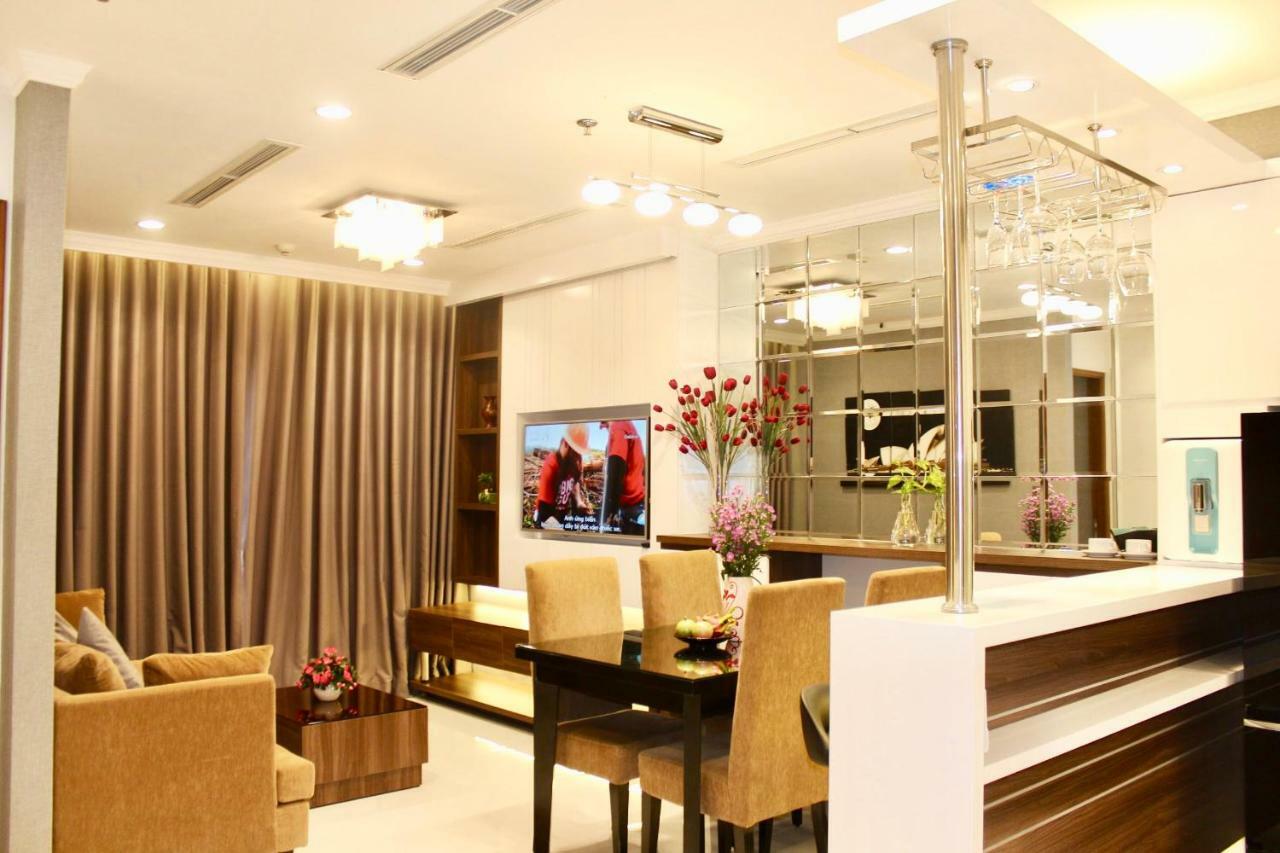 Luxhomes Saigon - Vinhomes Central Park โฮจิมินห์ซิตี้ ภายนอก รูปภาพ