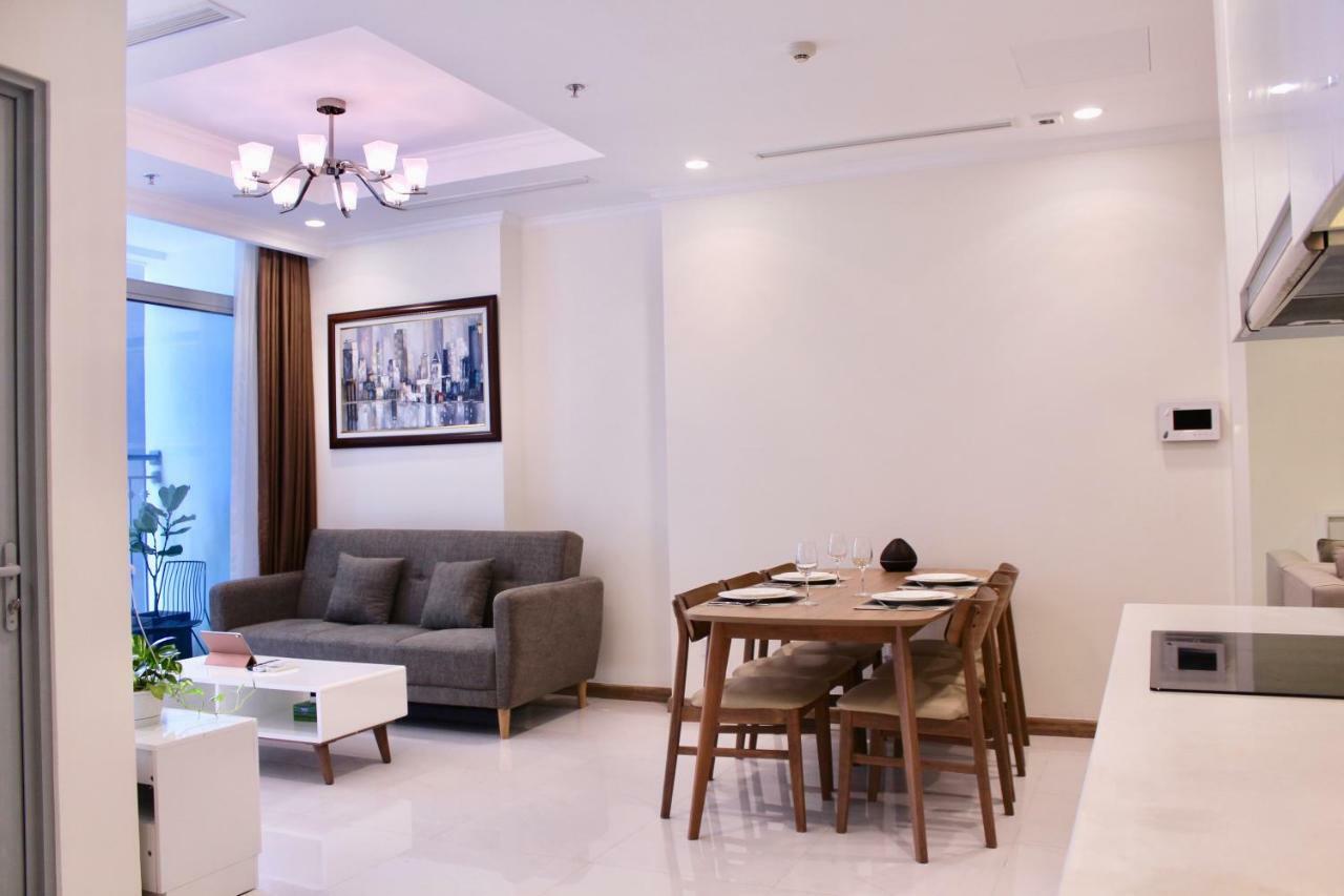 Luxhomes Saigon - Vinhomes Central Park โฮจิมินห์ซิตี้ ภายนอก รูปภาพ