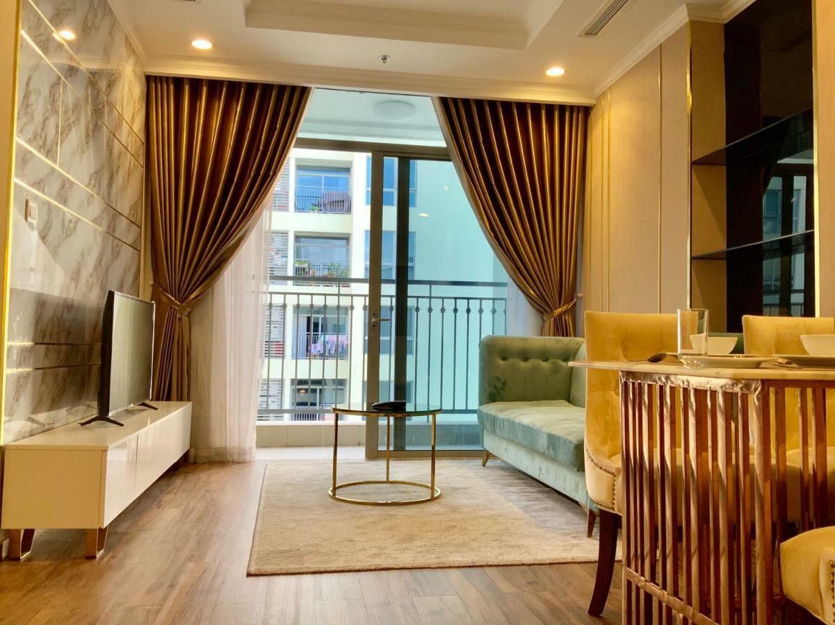 Luxhomes Saigon - Vinhomes Central Park โฮจิมินห์ซิตี้ ภายนอก รูปภาพ